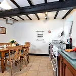 Finest Retreats - Town Head In Nyaraló *